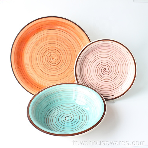 Ensemble de vaisselle en couleur de la vaisselle à vente chaude peinte à la main